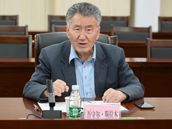说明: https://www.cjc.edu.cn/__local/B/00/E8/C49840DC909AC5B21830C9C65E5_22CD0A50_131F9.png