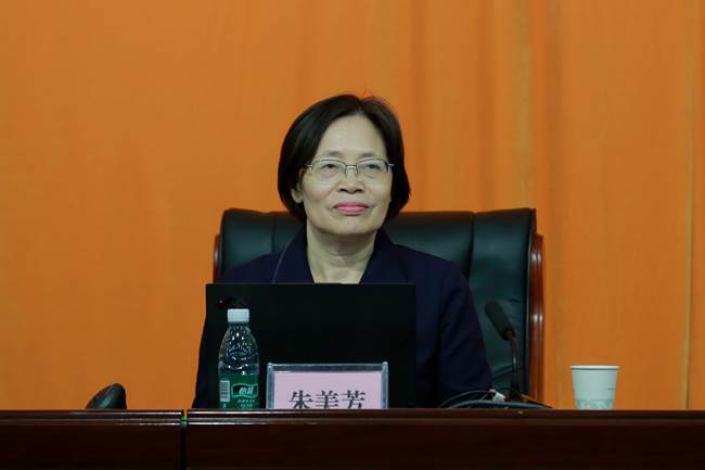说明: https://www.cjc.edu.cn/__local/7/AA/E8/E1B6D2F79D82DC76ADE7D45B362_DE43501F_337FD.jpg