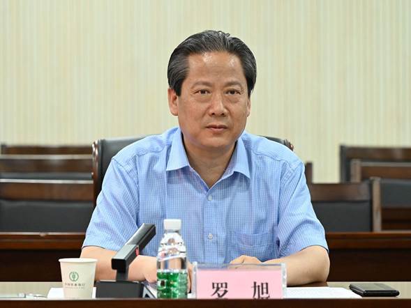 说明: https://www.cjc.edu.cn/__local/5/89/16/A8A0A3724224BC1EAB4BB00EC9A_F020200A_212CD.jpg